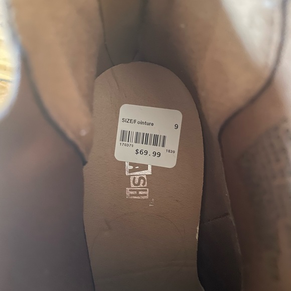 Brand new brown ankle boots. - Picture 4 of 5